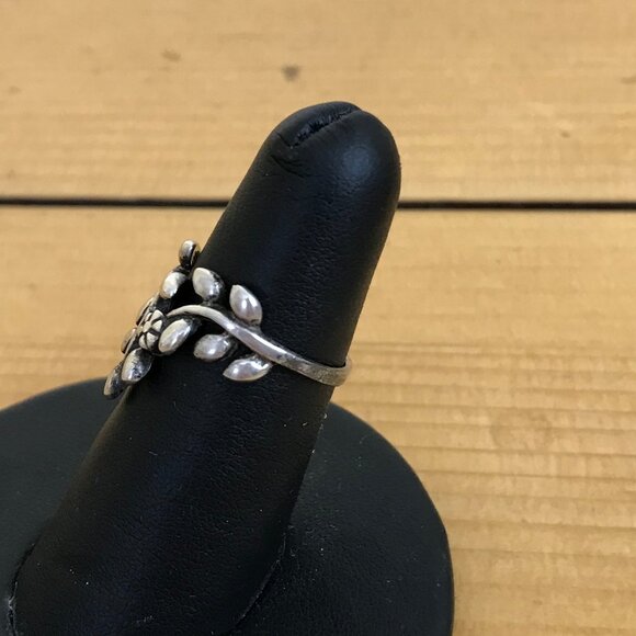 Flower Vine Pointed Silver Ring Vintage 90s 925 Sterling Size 6 - Picture 4 of 9